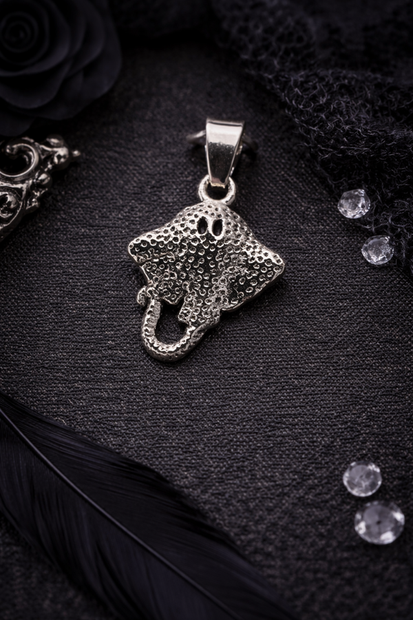 „Jochen, der Rochen“ – Der Kult-Anhänger ist zurück!