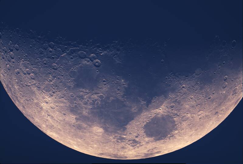 luna-22-05-26-standard.jpg