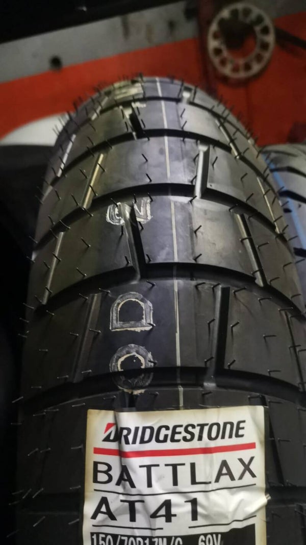 Llanta Bridgestone Battlax AT41 110/80-19