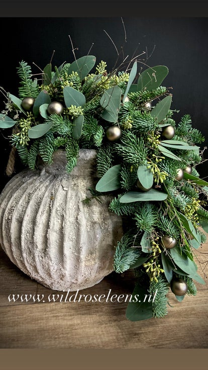 Krans gemaakt van rotan - decoratie Krans gemaakt van rotan - decoratie