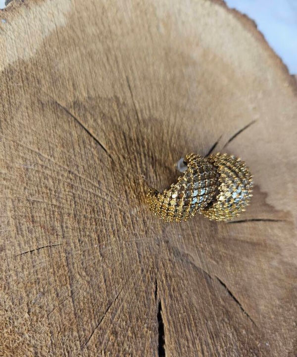 ✨ Boucles d’oreilles Marta – Demi-créoles dorées