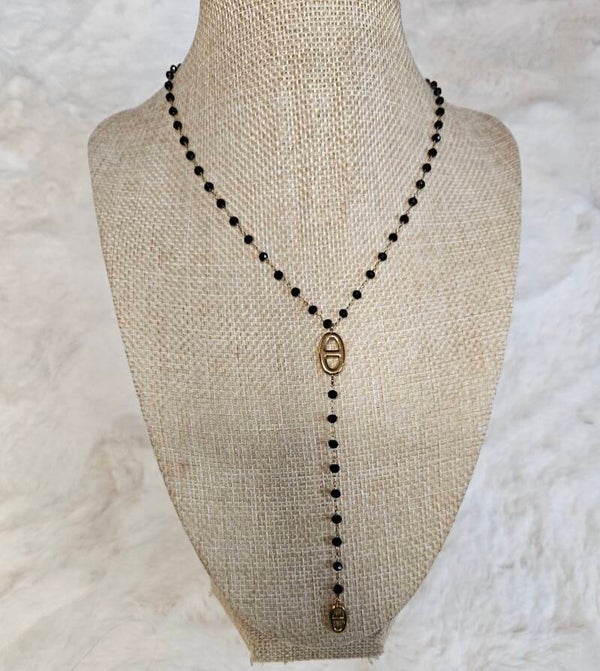 Collier long en Y doré – Élégance noire Noemie