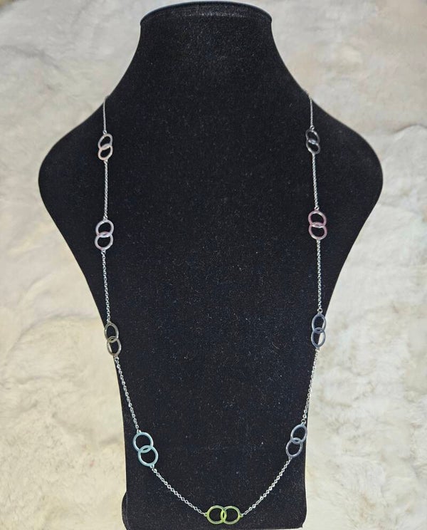 Sautoir long cercles entrelacés –  Argenté