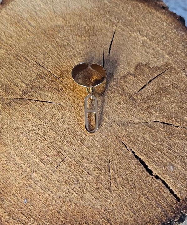 ✨ Bague Dorée – Breloque Ovale
