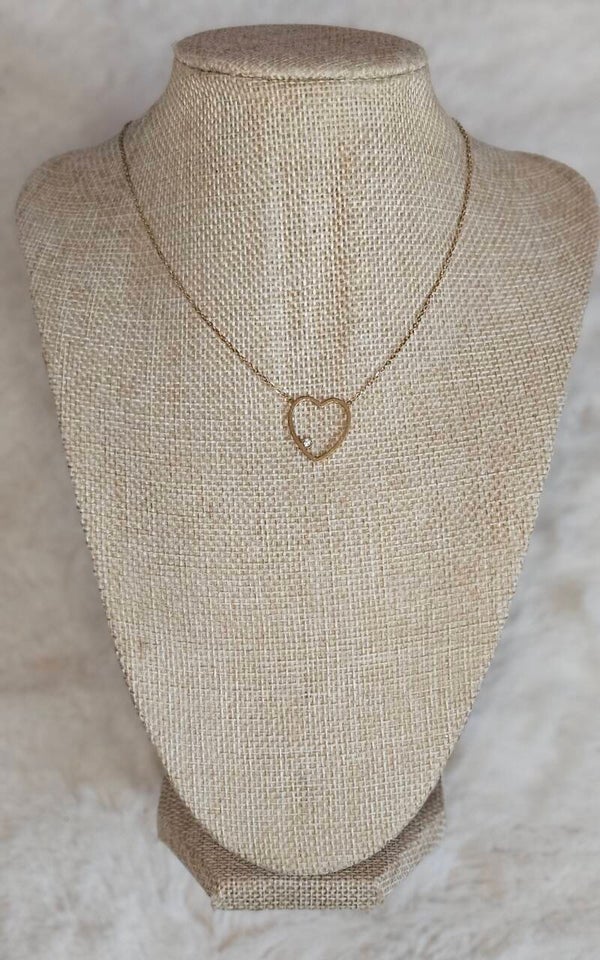 ✨ Collier Cœur – Collection ESSENTIELLE ✨