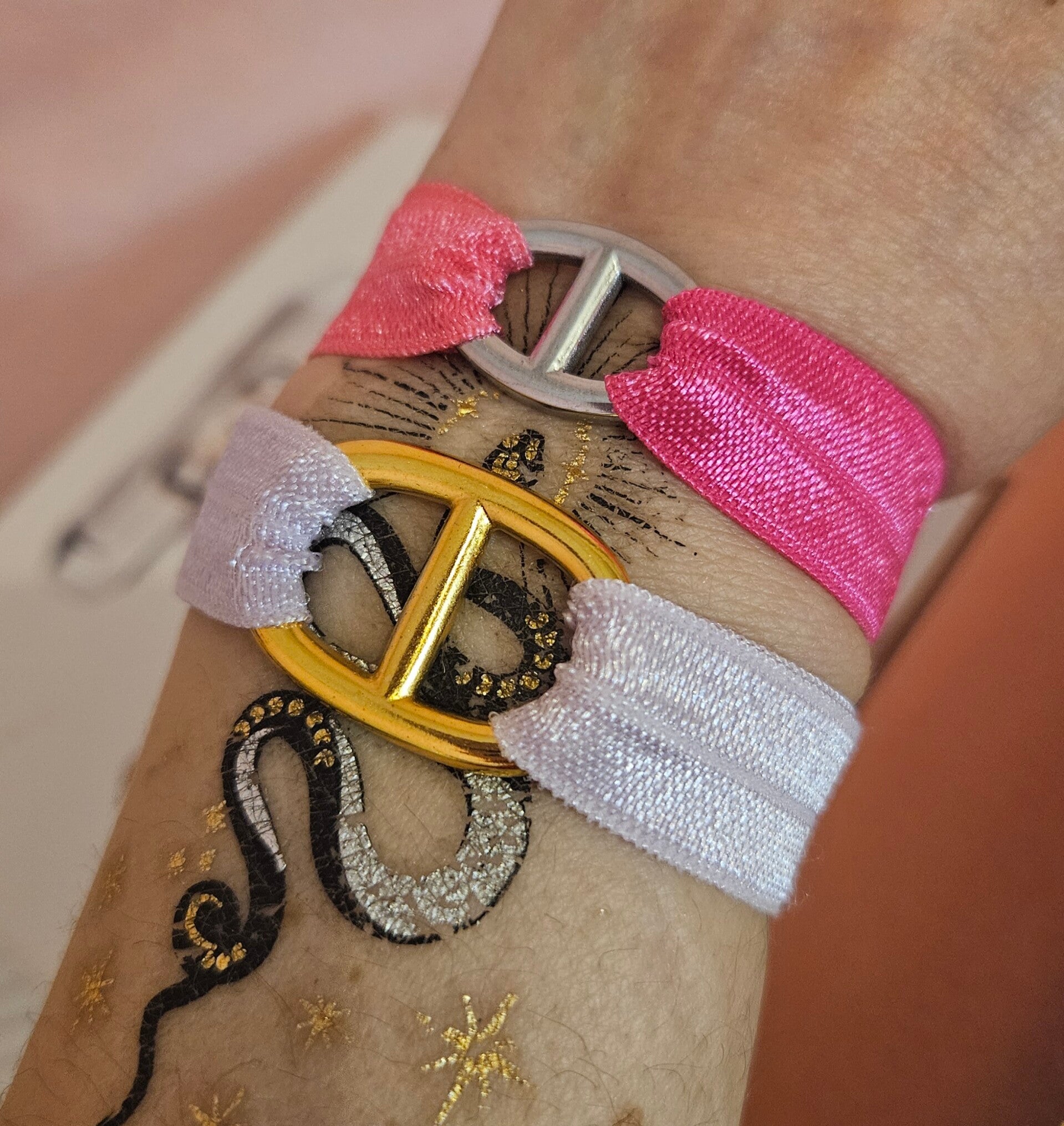 ✨ Mes créations – Bracelets maille marine & rubans irisés✨️