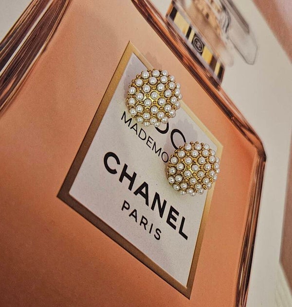 ✨ Boucles d’oreilles boules dorées – Chic et éclatantes ✨