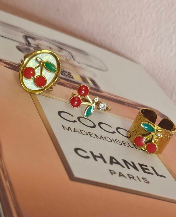 🍒✨ Craquez pour notre trio de bagues thème cerise ! ✨🍒