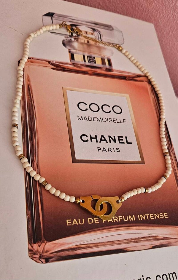 ✨ Collier Menotte en perles ✨