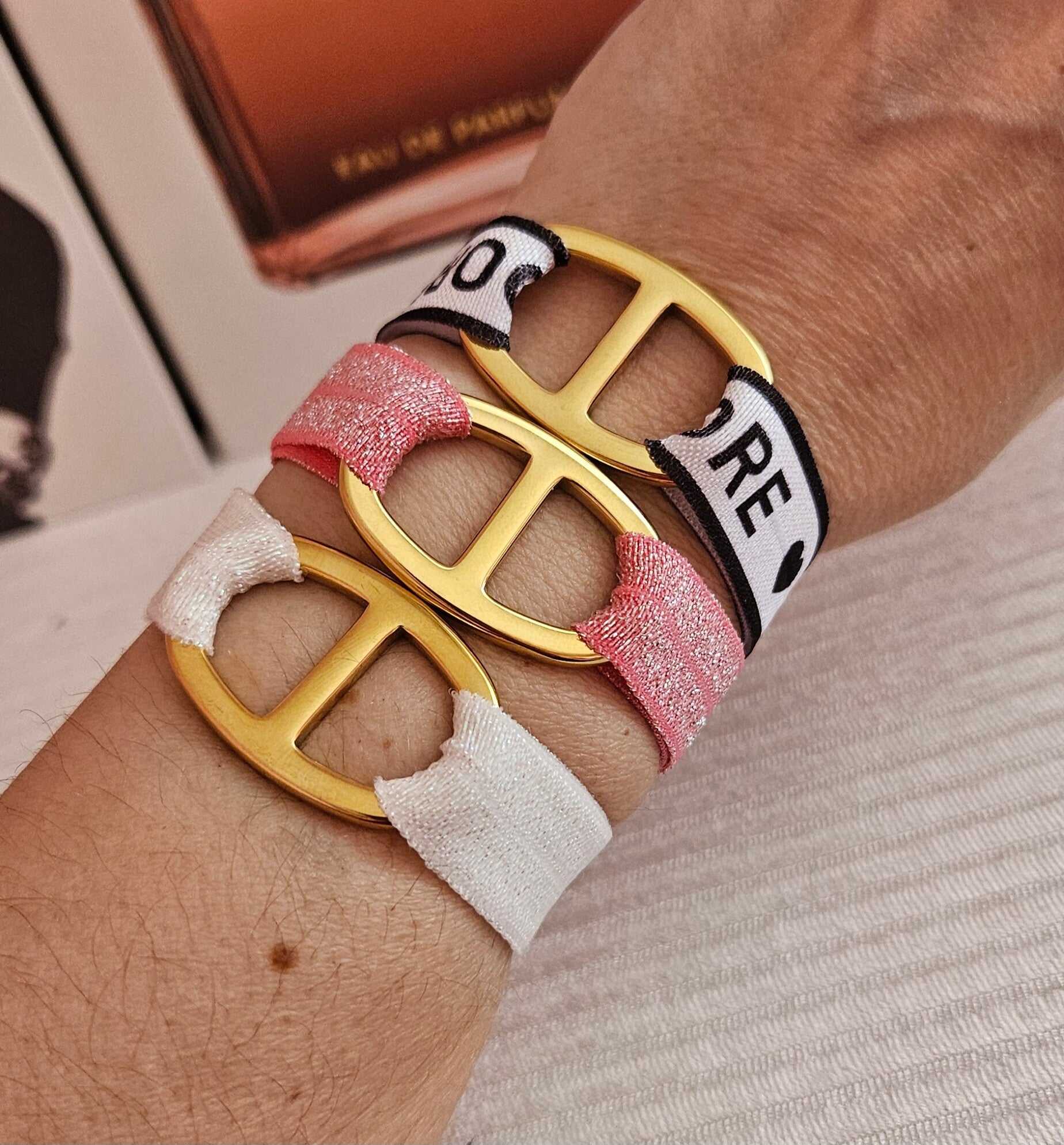 ✨ Mes créations – Bracelets maille marine & rubans irisés✨️