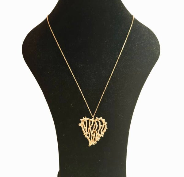Collier Maya long doré & cœur martelé ✨