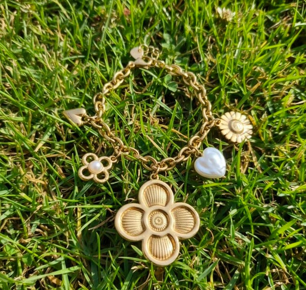 ✨ Superbe Bracelet Printemps – Breloques & Fleur XXL ✨