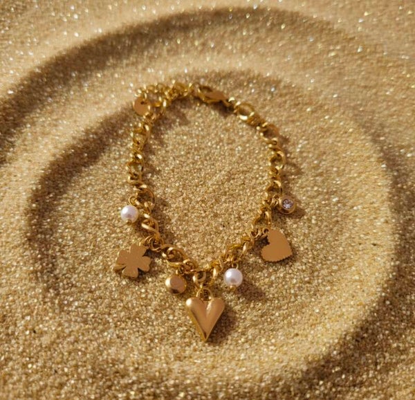 ✨ Bracelet breloque Petit Cœur – Collection Printemps ✨