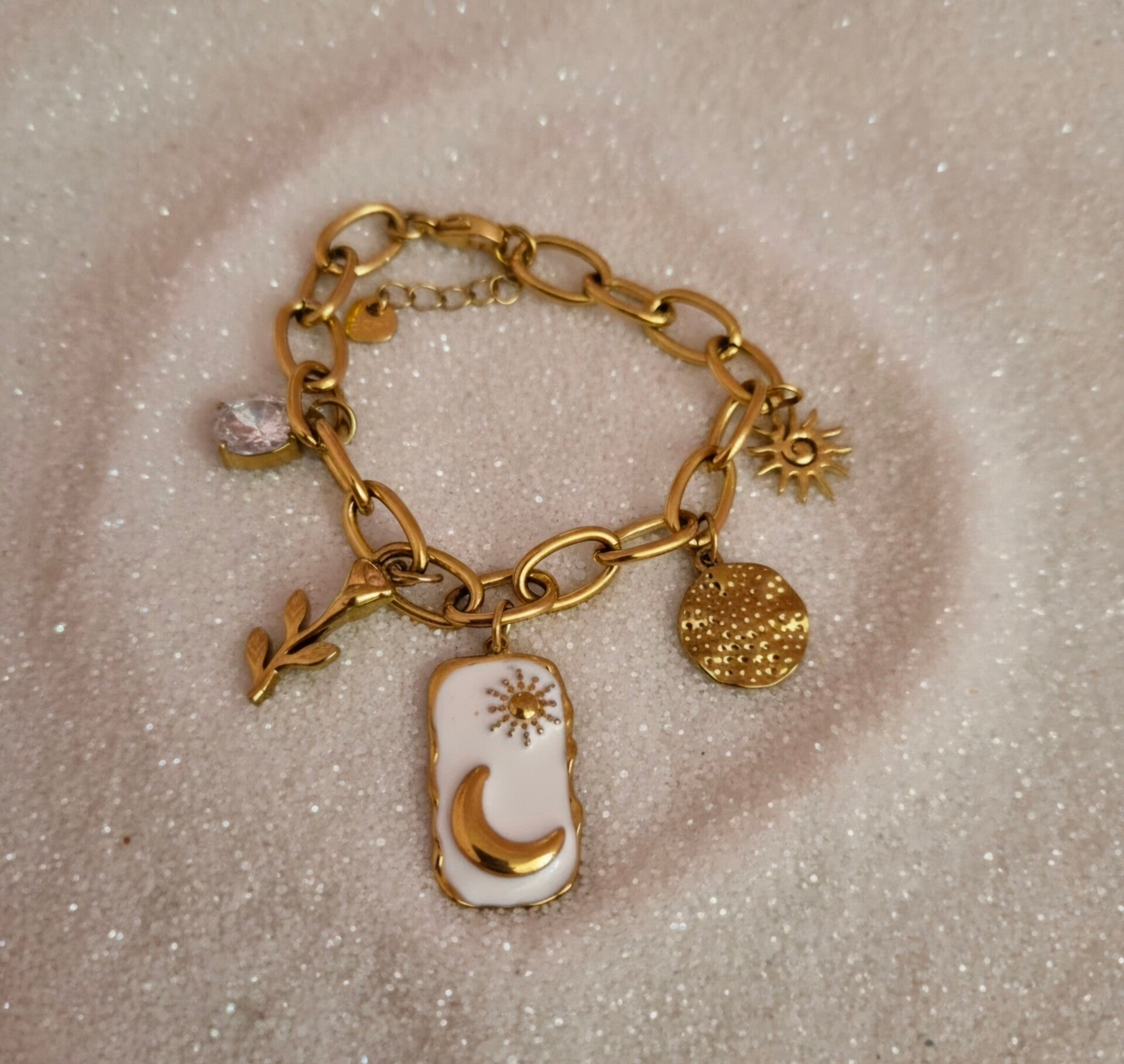 ✨ Bracelet "Chaîne Céleste" — L’éclat doré des étoiles