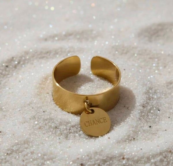 Bague Breloque Chance Dorée – Acier inoxydable ajustable