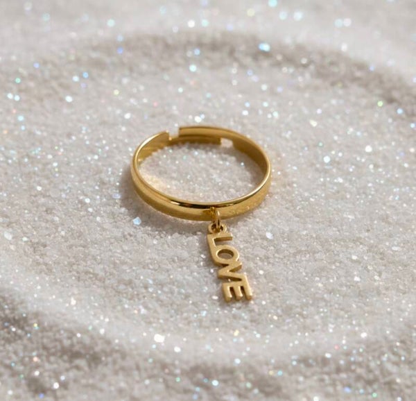 Bague Breloque Love Dorée – Acier inoxydable ajustable