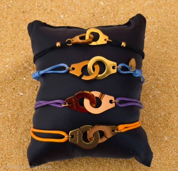 ✨️Bracelets cordon & menotte dorée ✨✨️