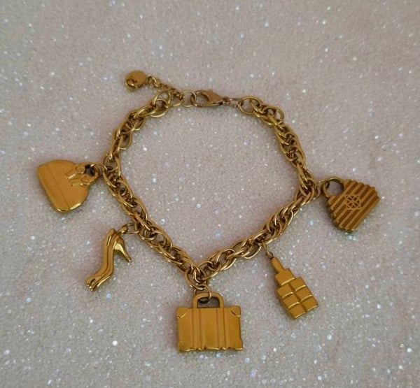 ✨ Bracelet chaîne dorée – inspiration haute couture ✨