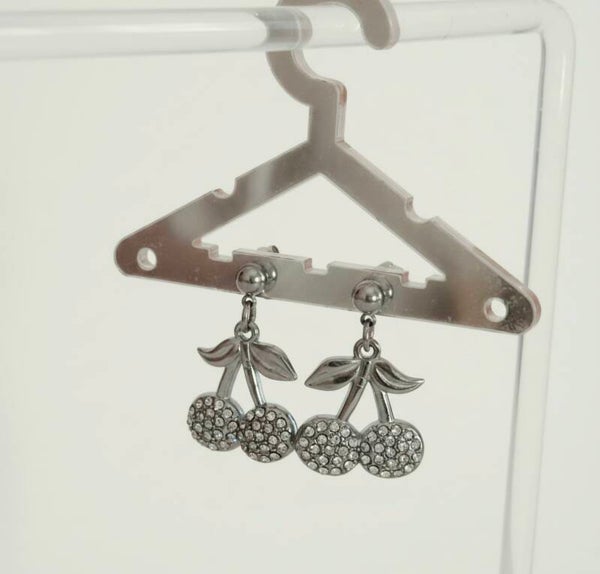 🍒 Boucles d’oreilles cerises argentées ✨