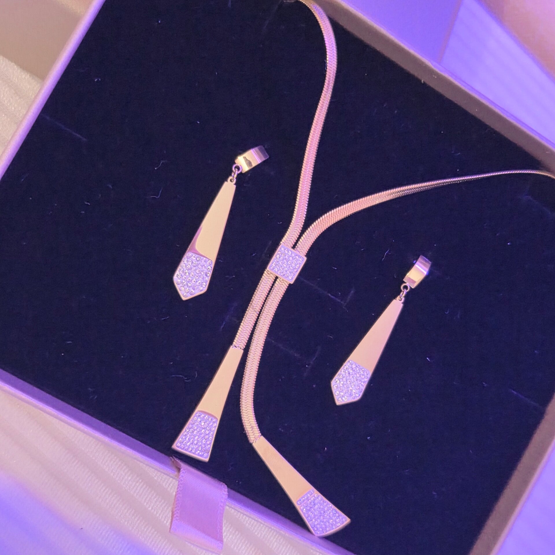 💎 Parure Cravate – Coffret Brillant Édition Fêtes