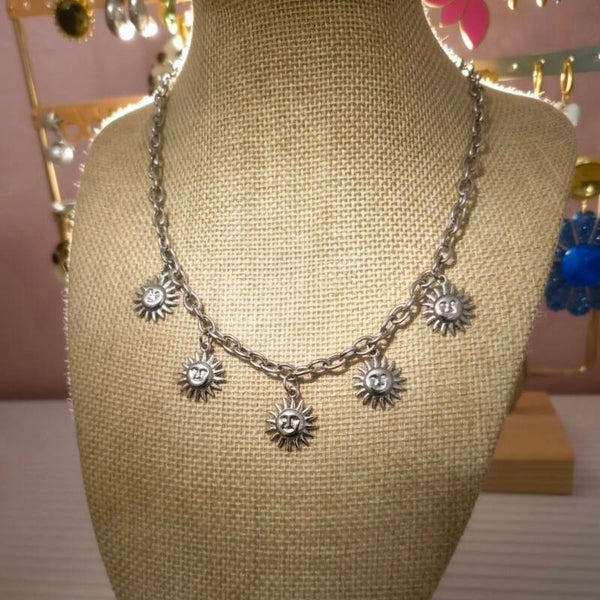 ✨️ Collier breloques Soleil argenté ✨️