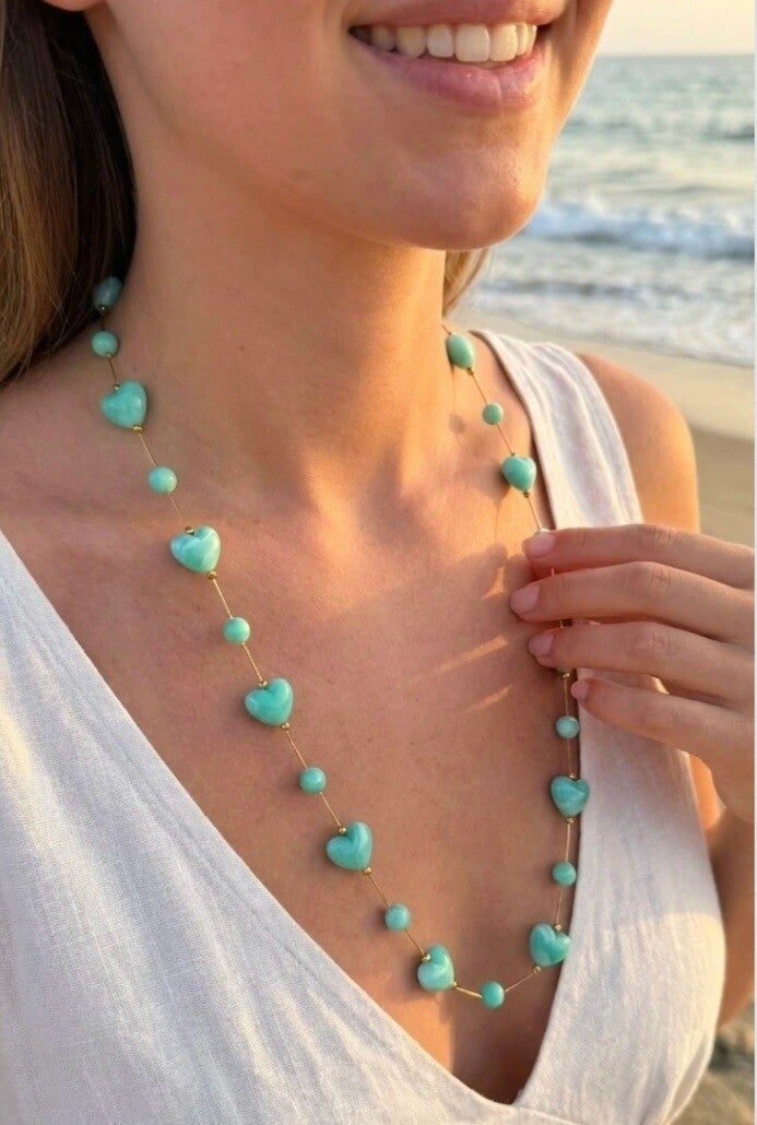 ✨ Sautoir Doré Cœurs & Perles – Couleurs Été ✨