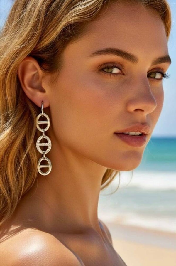 ✨ Boucles d’oreilles pendantes maille marine & strass ✨