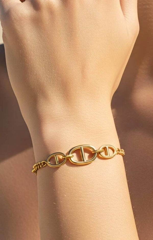 Bracelet
