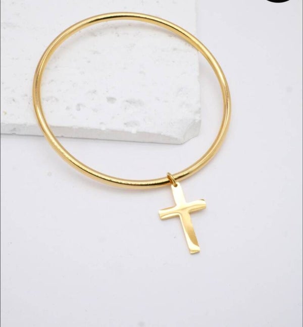 ✨️ Bracelet breloque croix ✨️