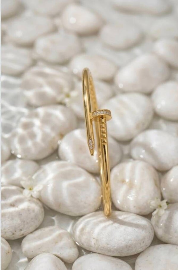 Bracelet Clou Acier Inoxydable – Élégance Moderne