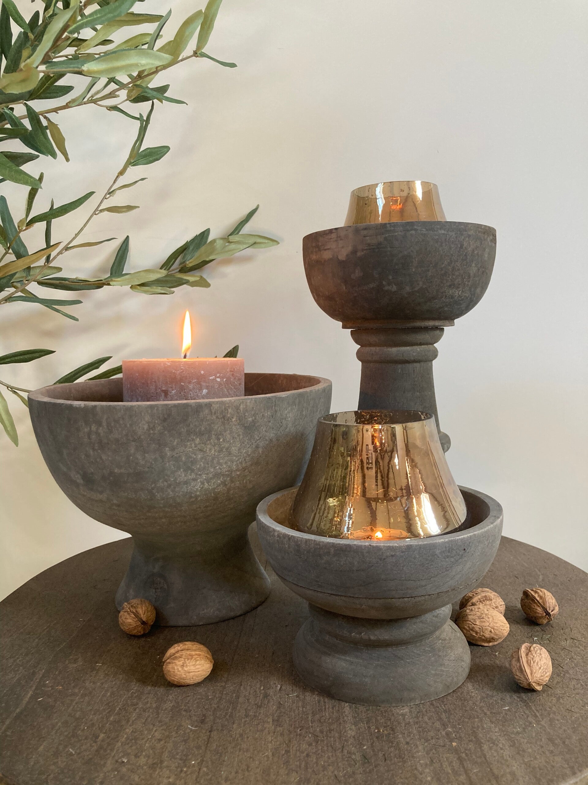 Schaal Nanda op voet