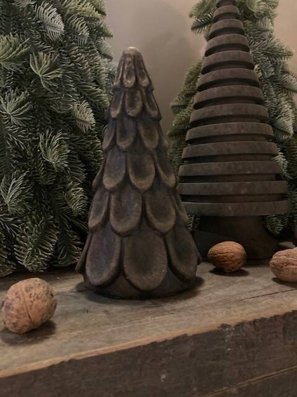 Stenen kerstboom klein