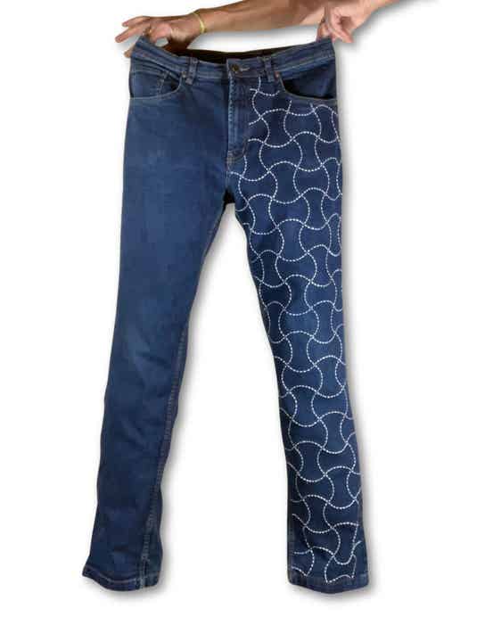 CHARLOTTE - Hand stitched vintage blue jeans with sashiko