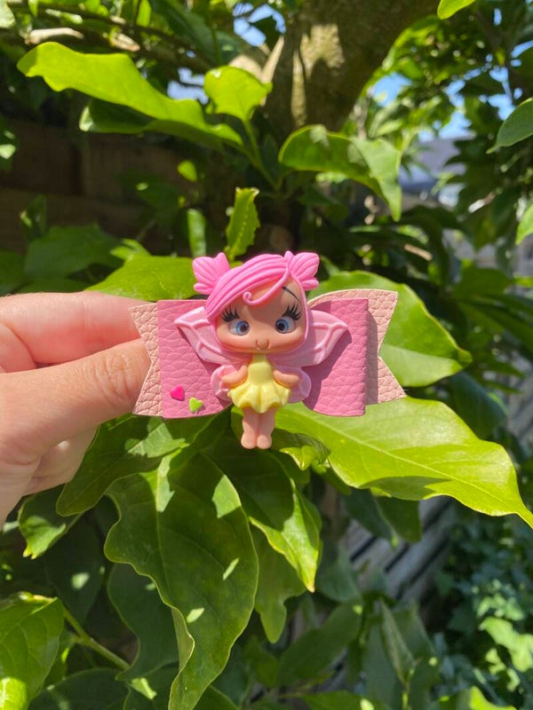 Strik met fimo poppetje