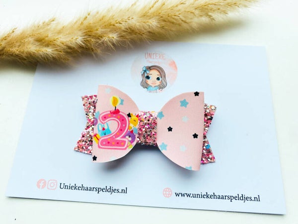 Verjaardags strik 2 jaar