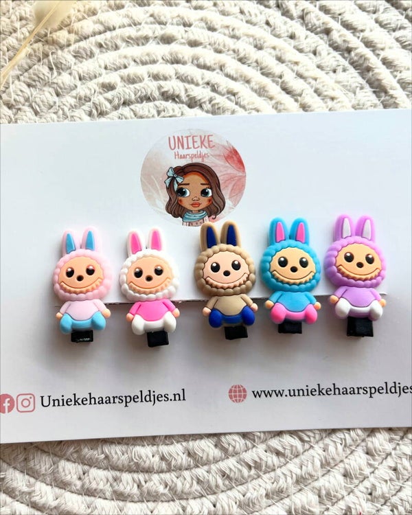 Setje van 5 Labubu speldjes