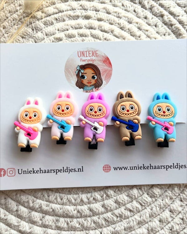 Setje van 5 Labubu speldjes