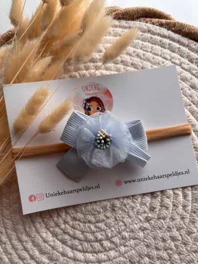 Nylonhaarbandje met strik 🩵