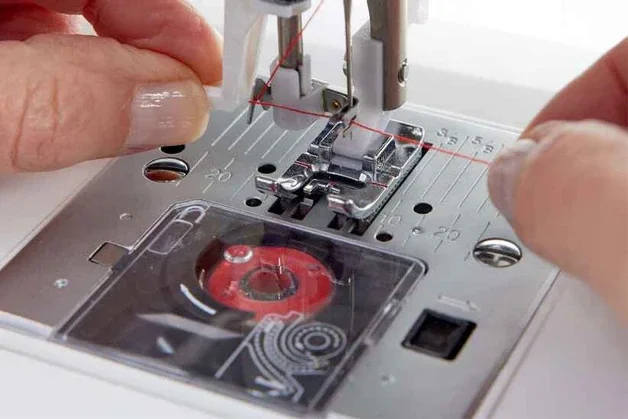 Husqvarna Viking Onyx 25 Einfädler