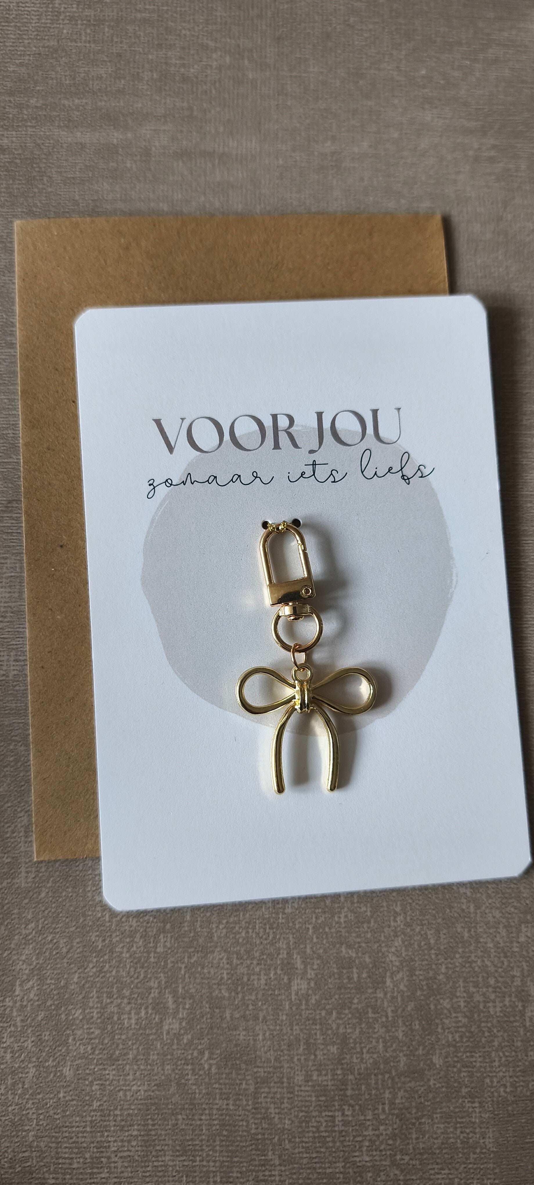 Cadeaukaart - zomaar iets liefs | sleutelhanger strik