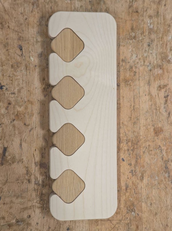 Obešalo za ključe Javor