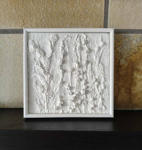 Flowers in clay