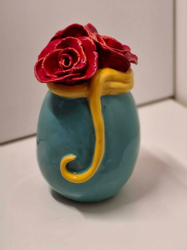 Bloemstuk vaas met roosjes