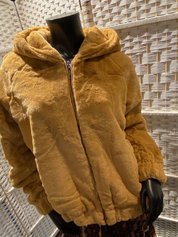 Teddy jas kort model