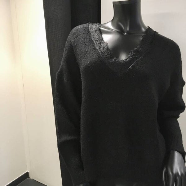 v-hals pull met kante kraag