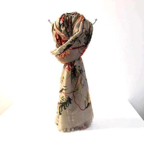 Sjaal beige gebloemd