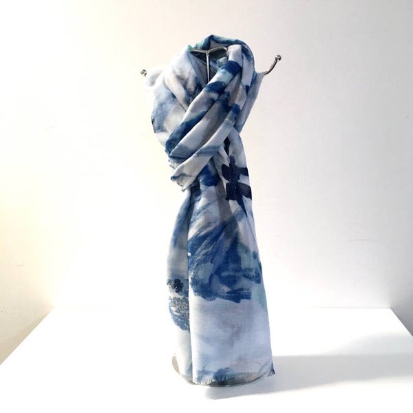 Sjaal blauw gebloemd