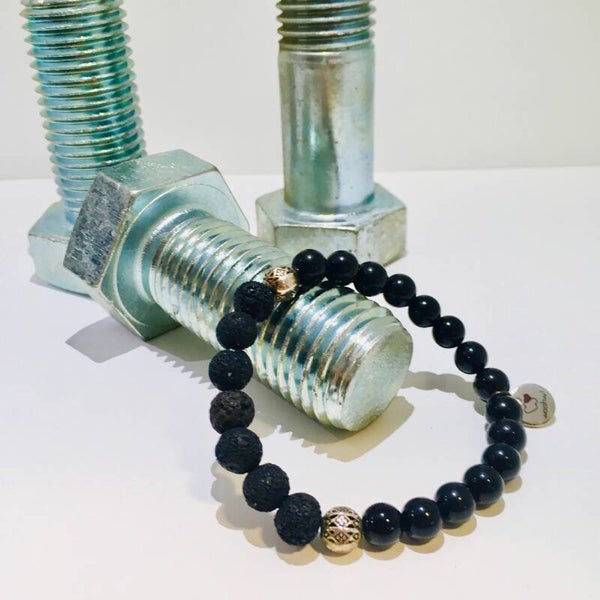 Stoere kralen armband zwarte lava steen