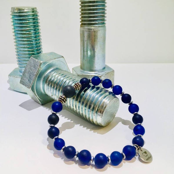 Stoere kralen armband mat blauw