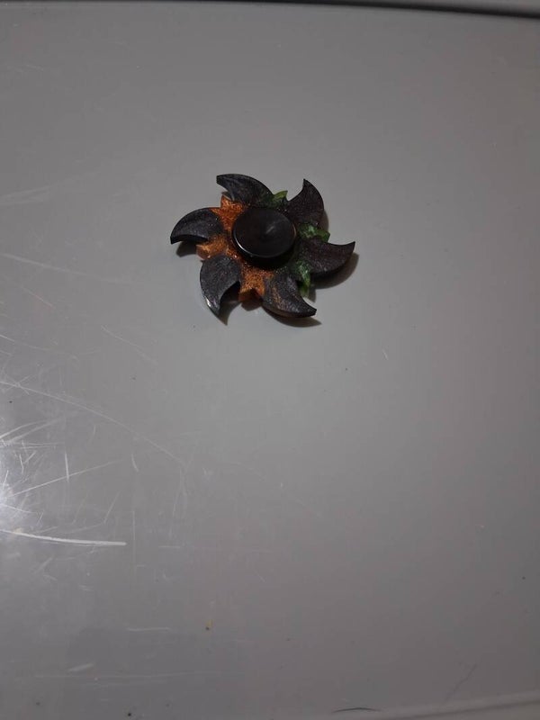 Homemade fidget spinner